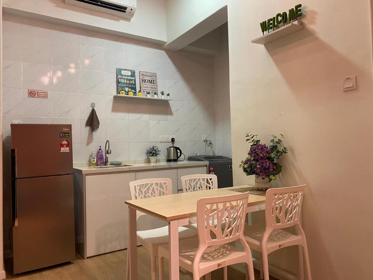 Lovely 1-Bedroom Condo With Facilities Malacca Buitenkant foto
